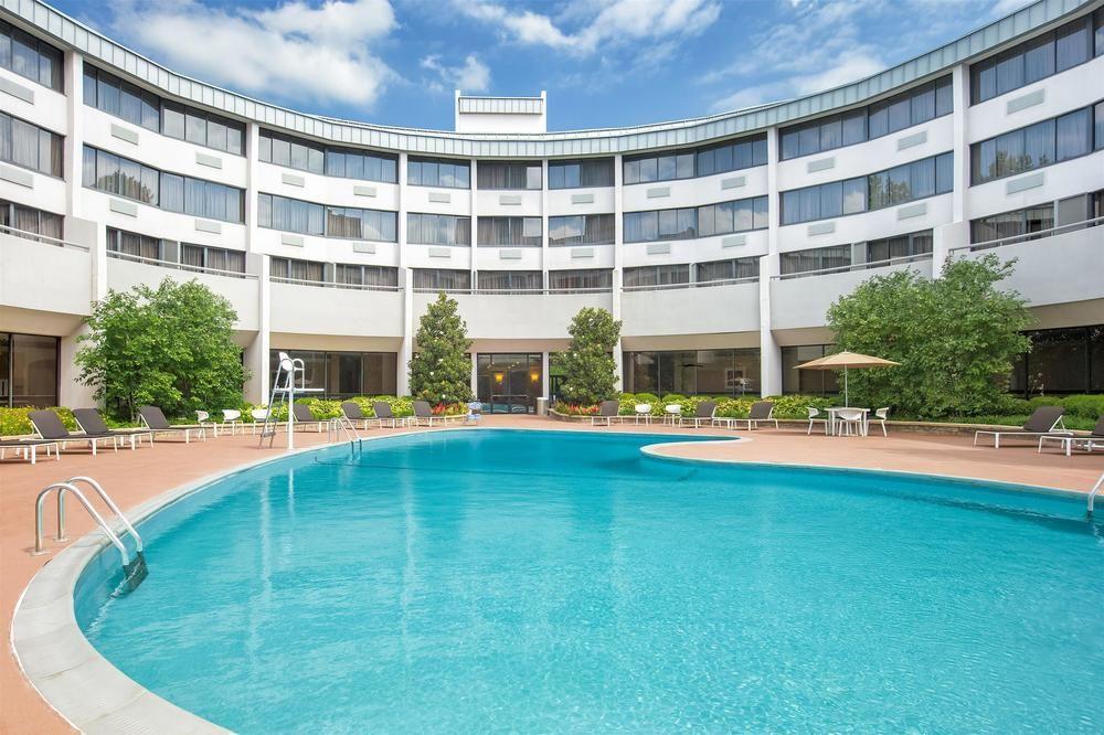 Sheraton Рэстон Экстерьер фото