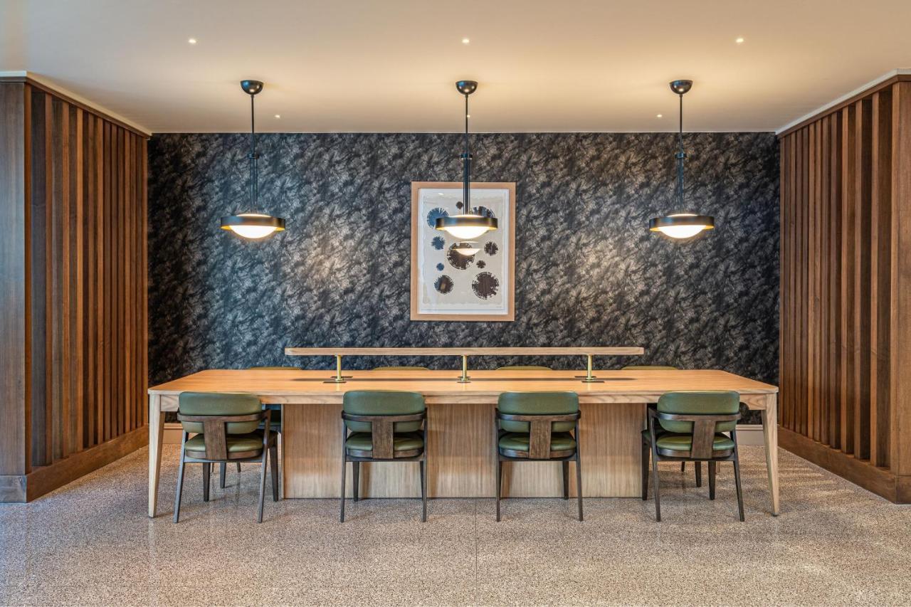 Sheraton Рэстон Экстерьер фото