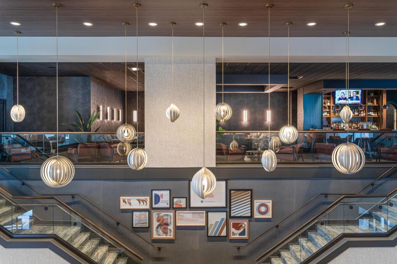 Sheraton Рэстон Экстерьер фото